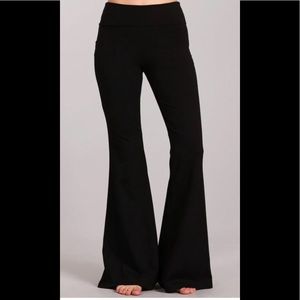 Chatoyant Stretch Bell Bottom Flare Black Pants